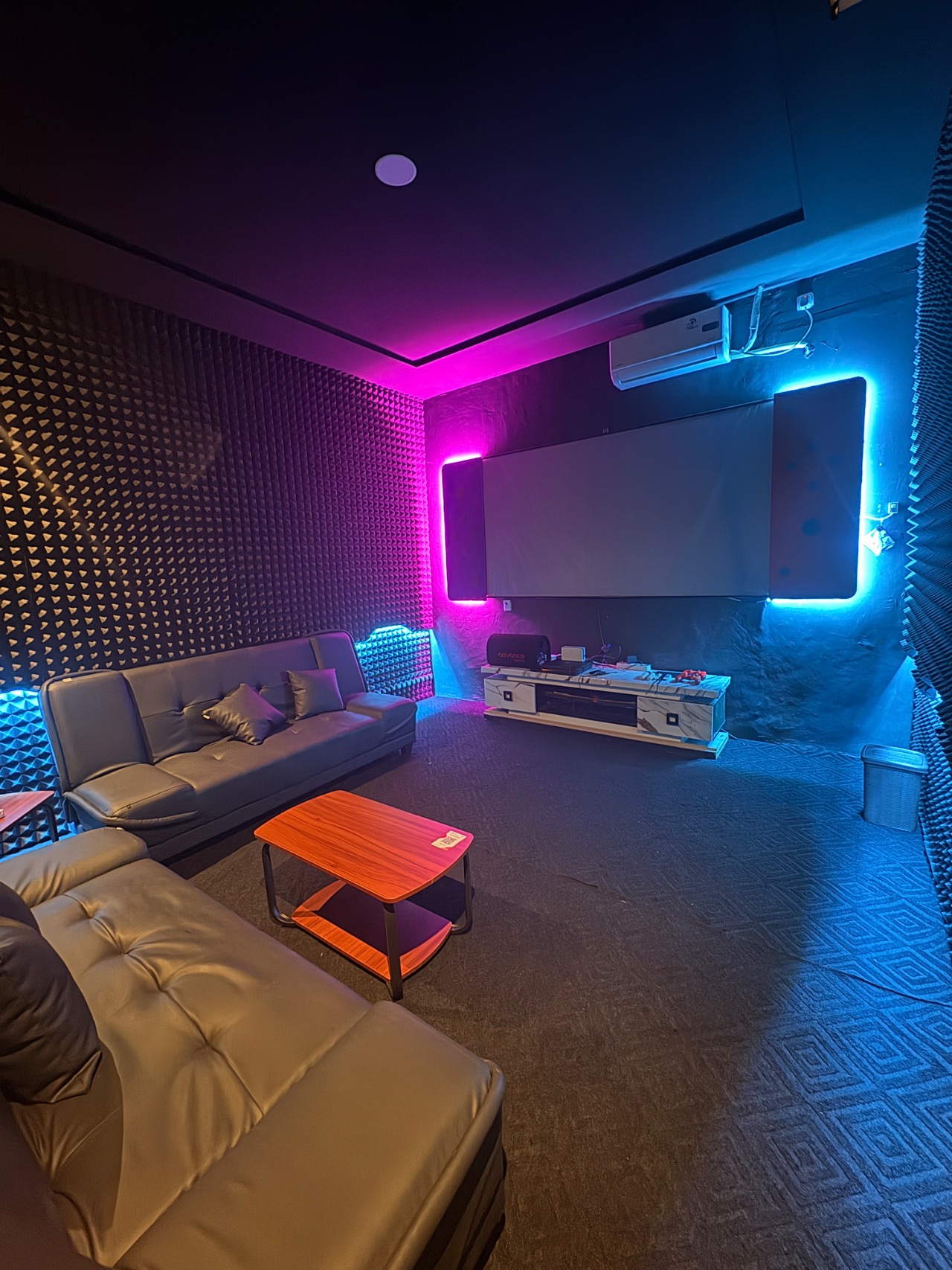 VVIP Room